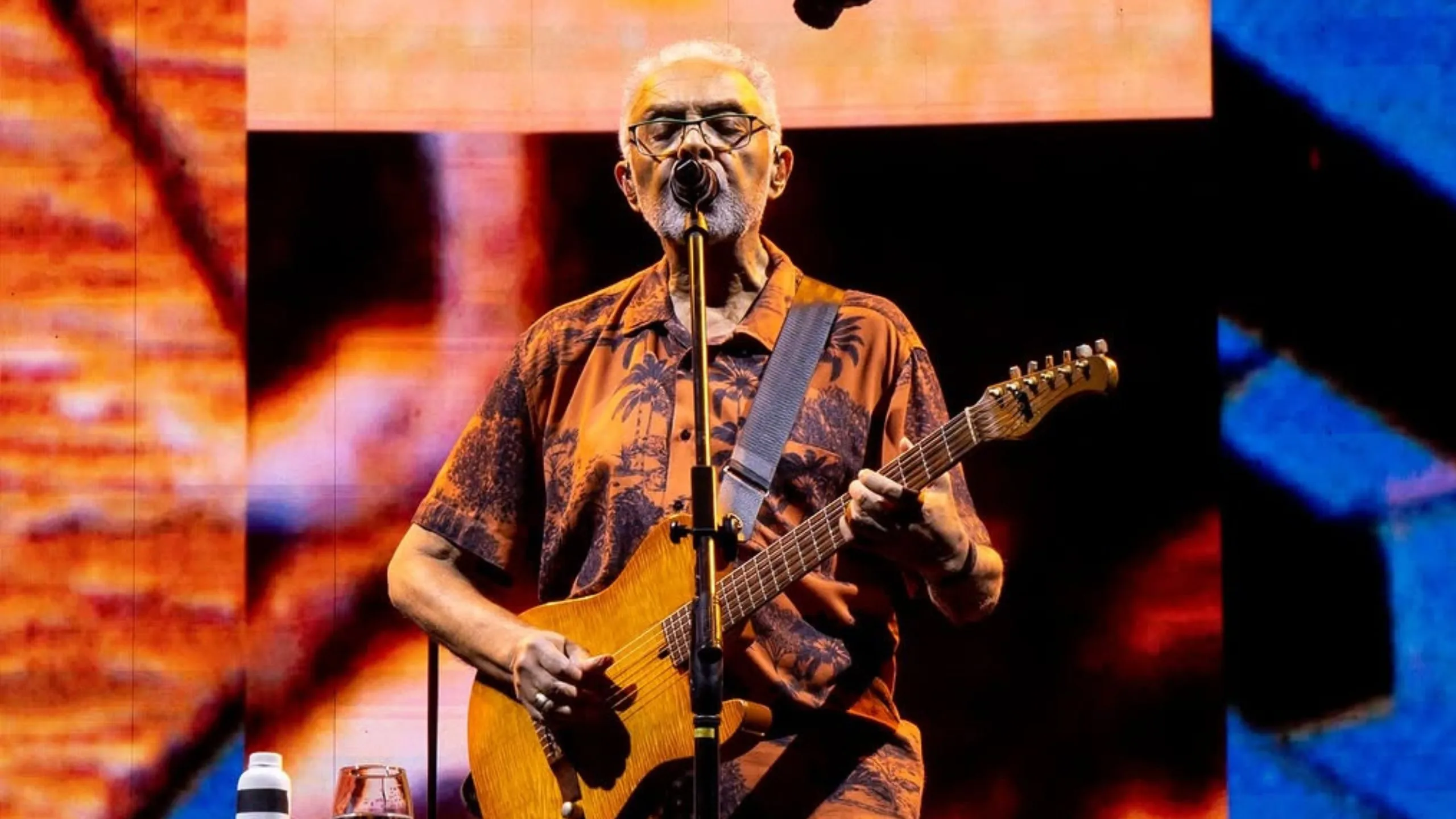 Gilberto Gil se manifestou politicamente em turnê