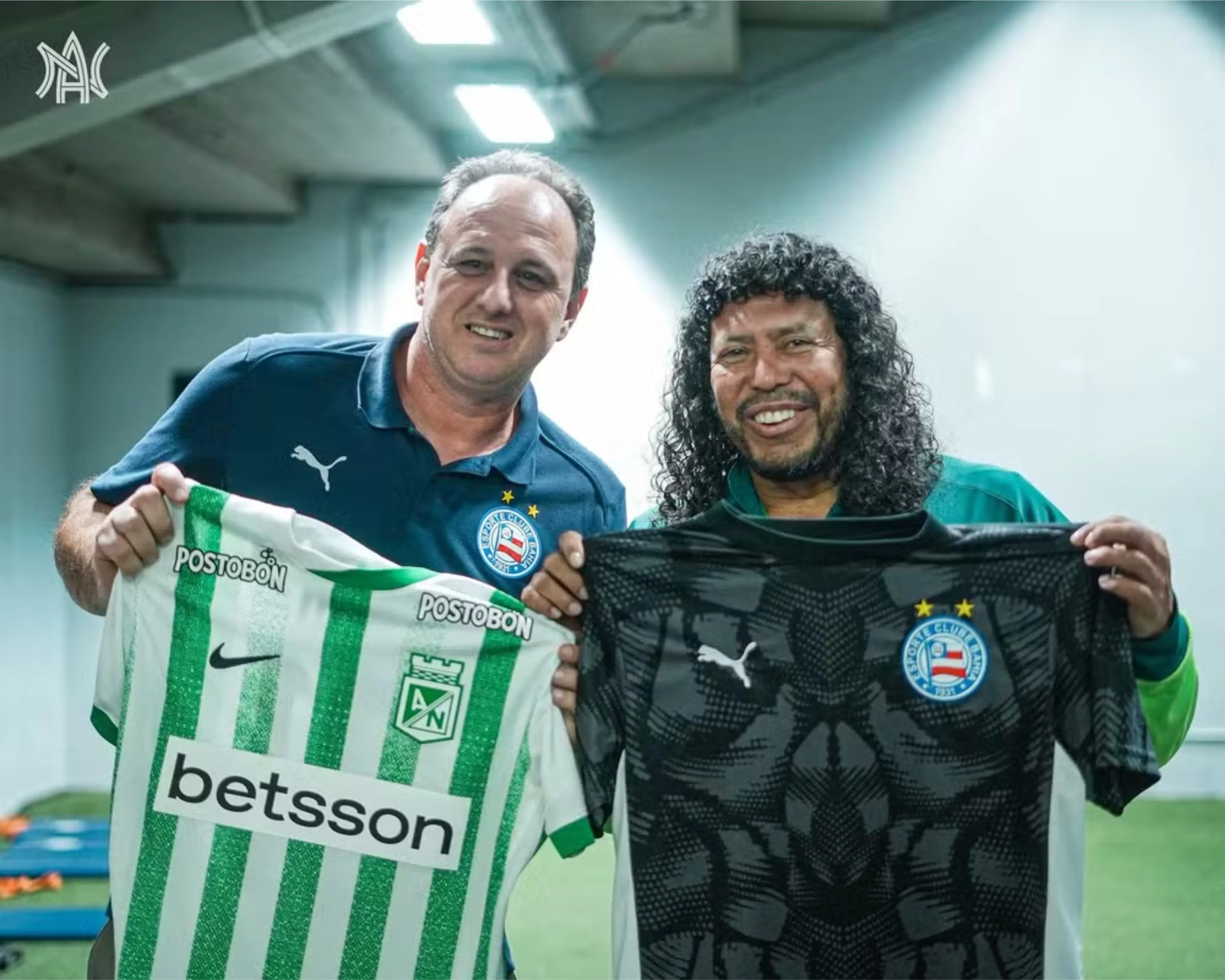 Lendas do futebol se encontraram na Colômbia