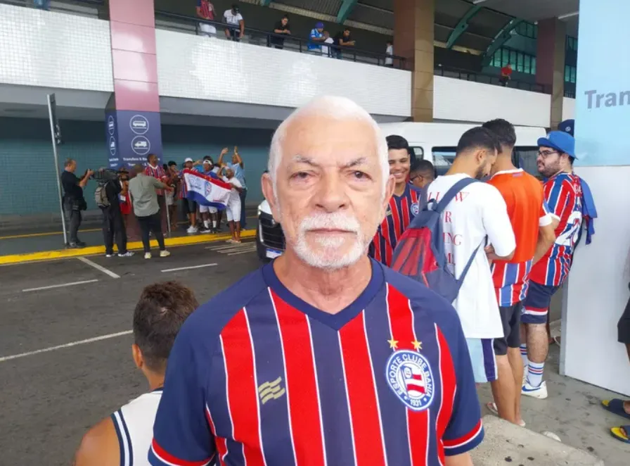 Amilton Almeida, de 73 anos, torcedor do Bahia