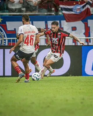 Gustavo Silva saiu do banco, mas pouco fez