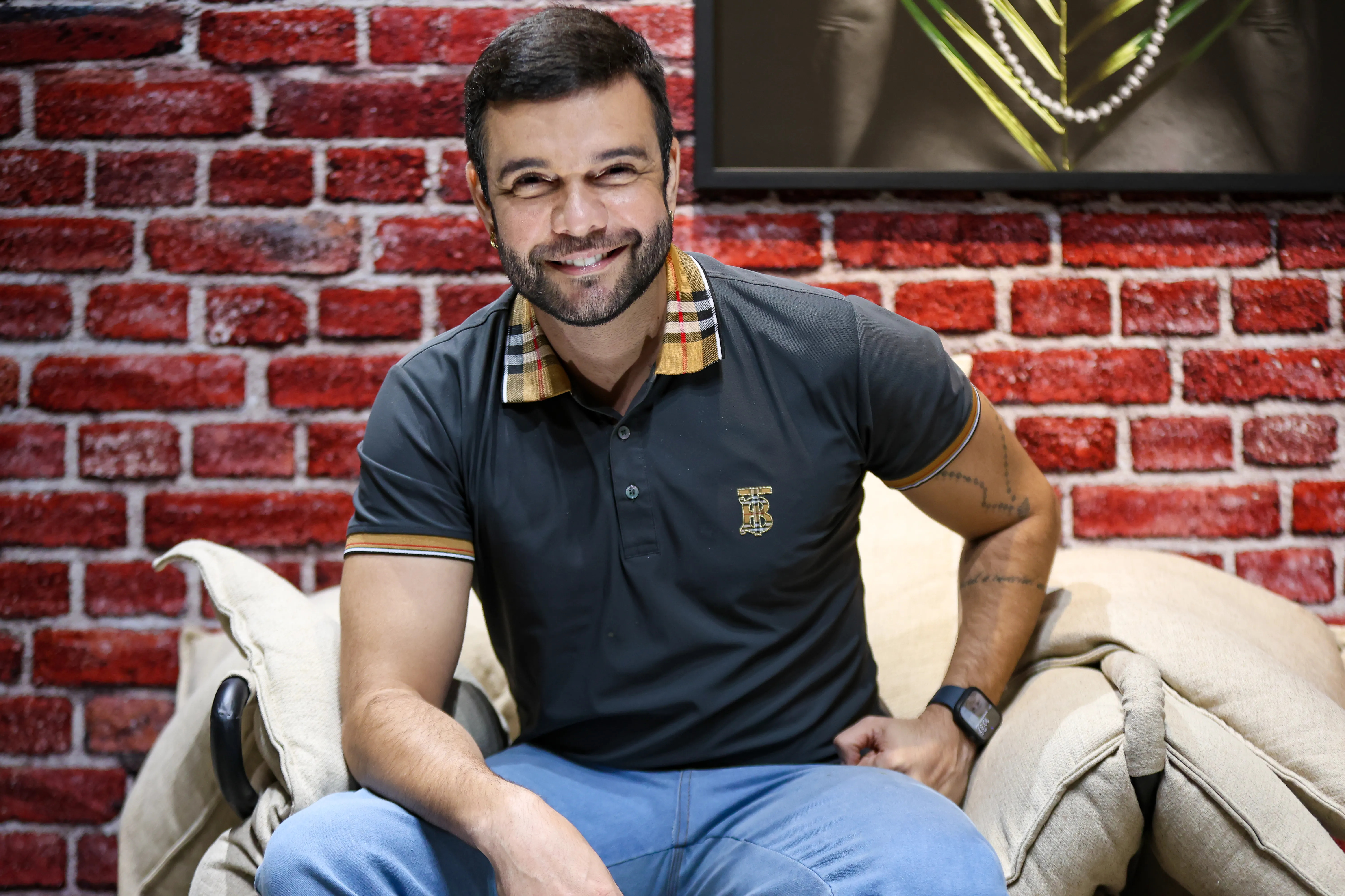 Neto, vocalista da Tio Barnabé