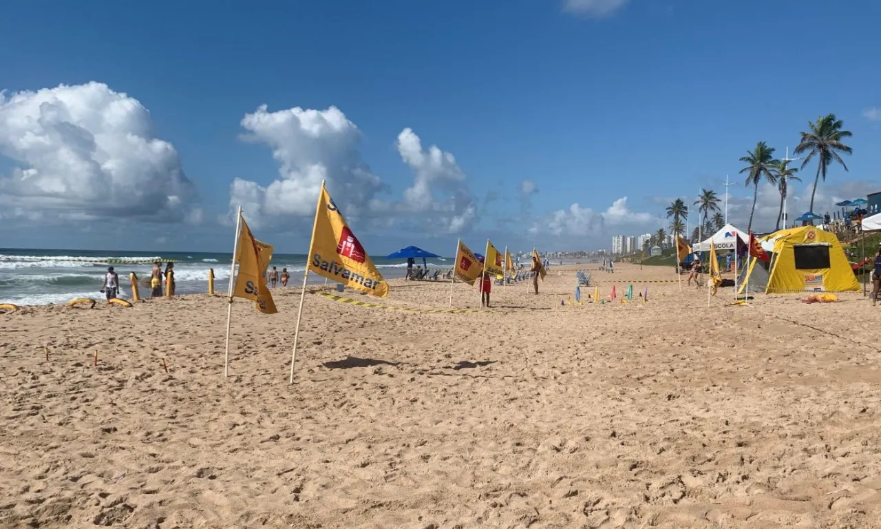 Equipe Salvamar realizou resgate de afogamento neste domingo