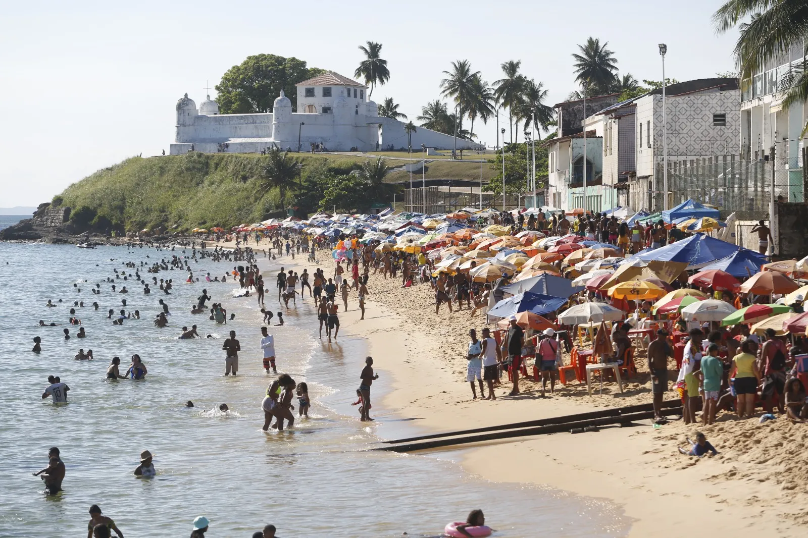 Banho de mar na Boa Viagem é só lazer
