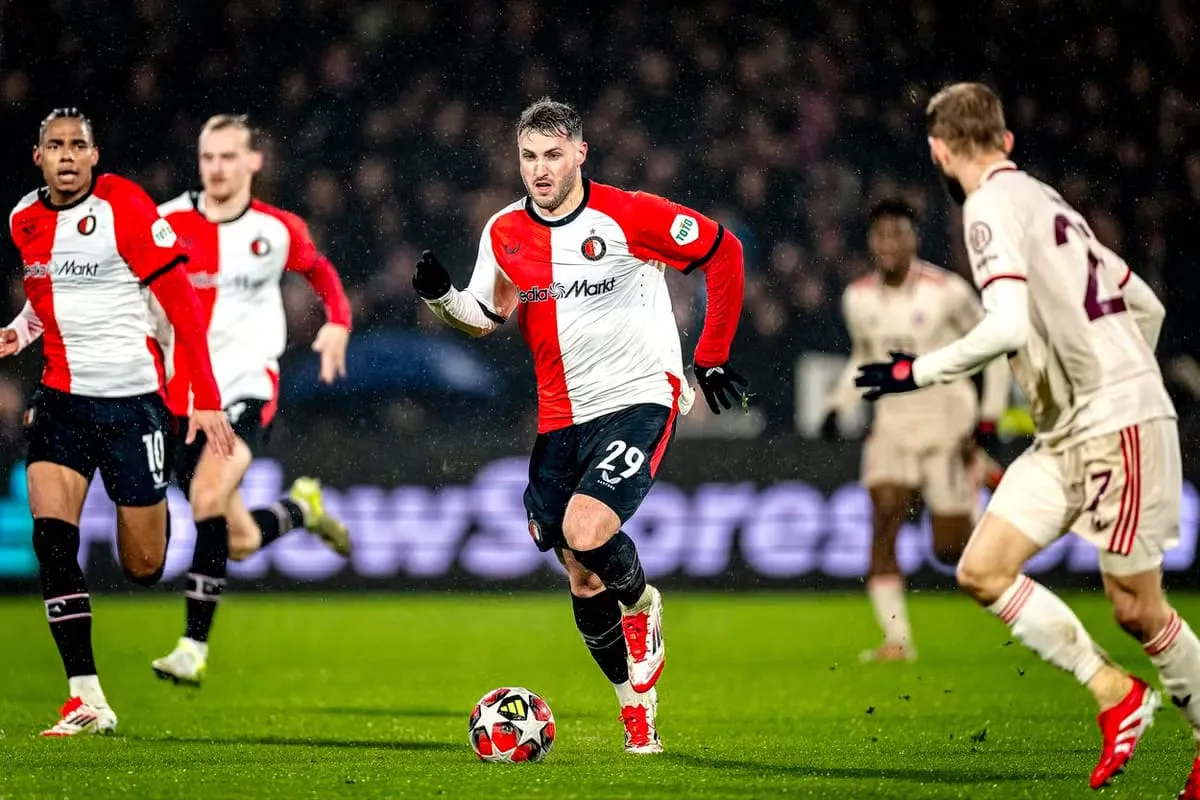 Feyenoord e Milan se enfrentam nos playoffs da Champions League