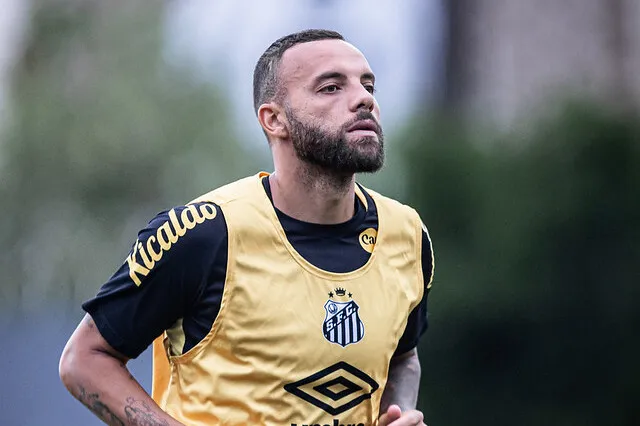 Guilherme, atacante do Santos