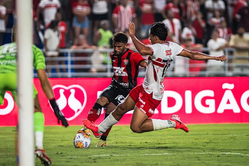 CRB 2 x 2 Vitória, na estreia pela Copa do Nordeste