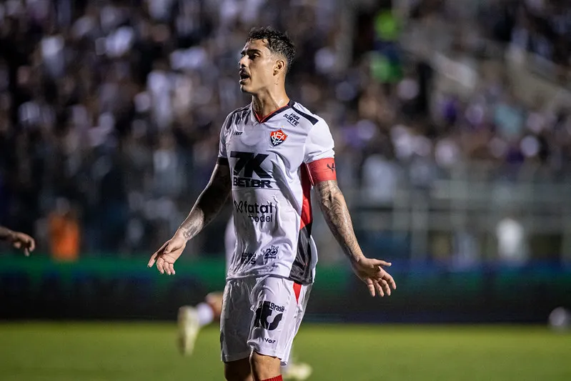 Uniforme branco do Vitória