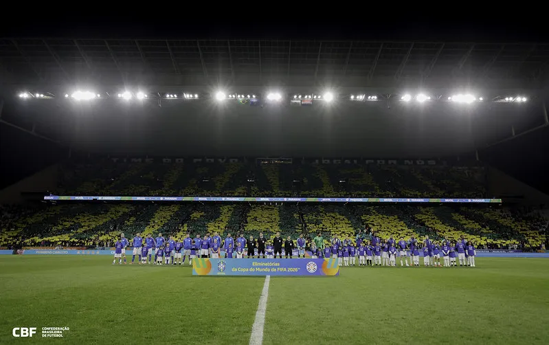 Mosaico em homenagem a Carlo Ancelotti