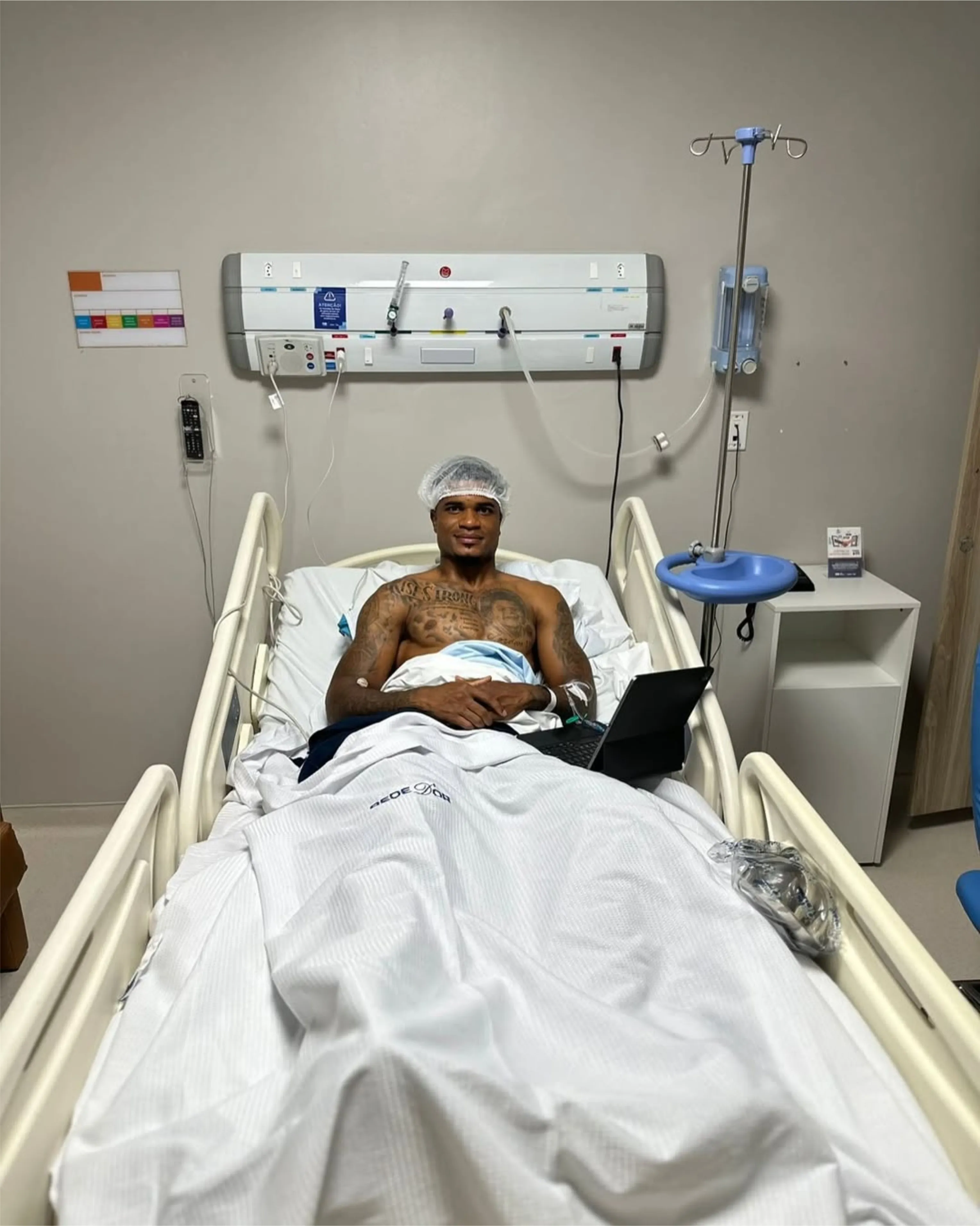 Jogador já foi operado e agora está em recuperação