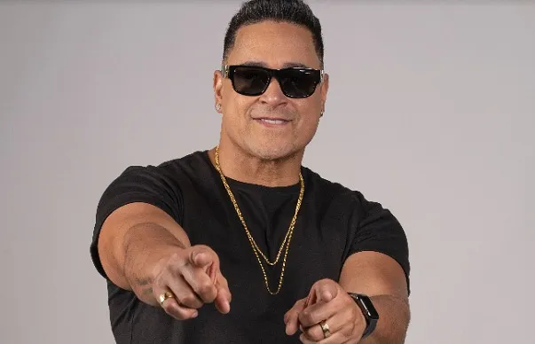 Cantor segue com religião apesar de não ter se afastado da música