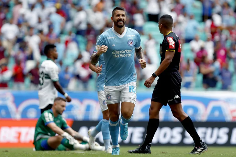 Everaldo, artilheiro do Bahia em 2023