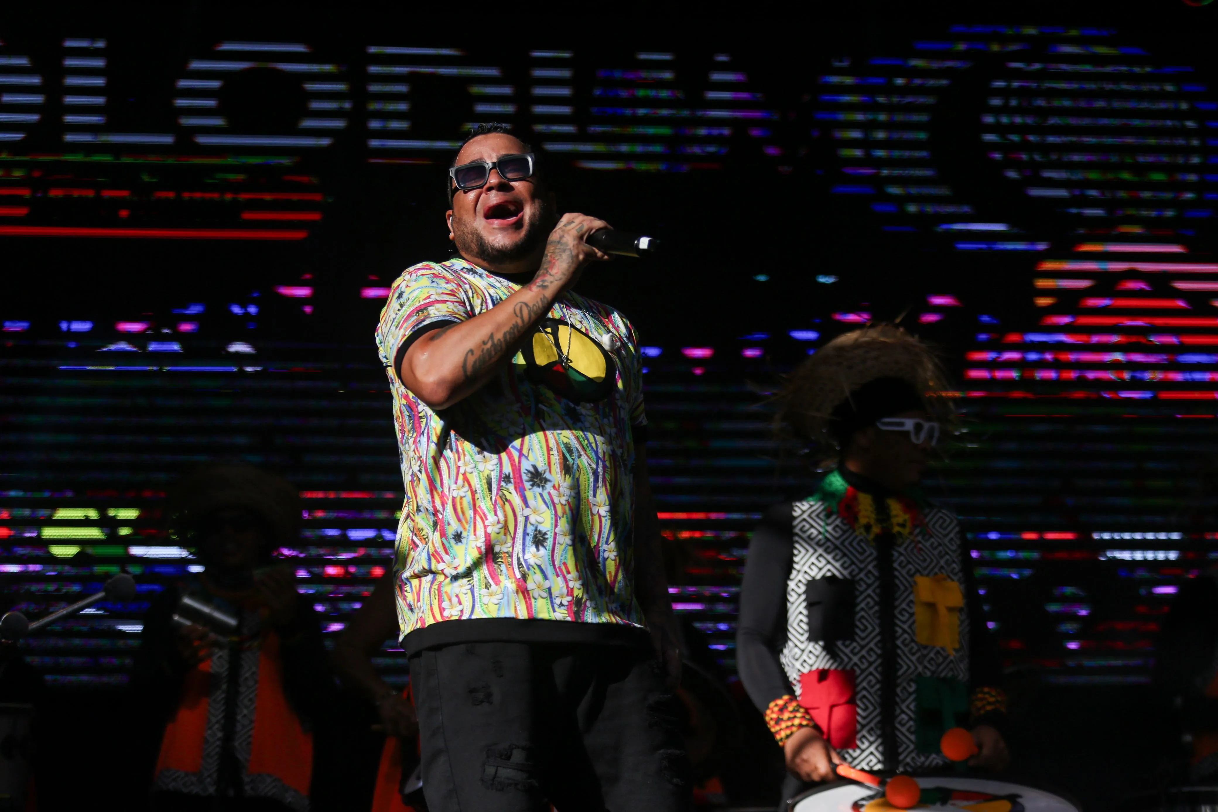 Vocalista Lucas Andrade defende a tradição do Olodum no período junino