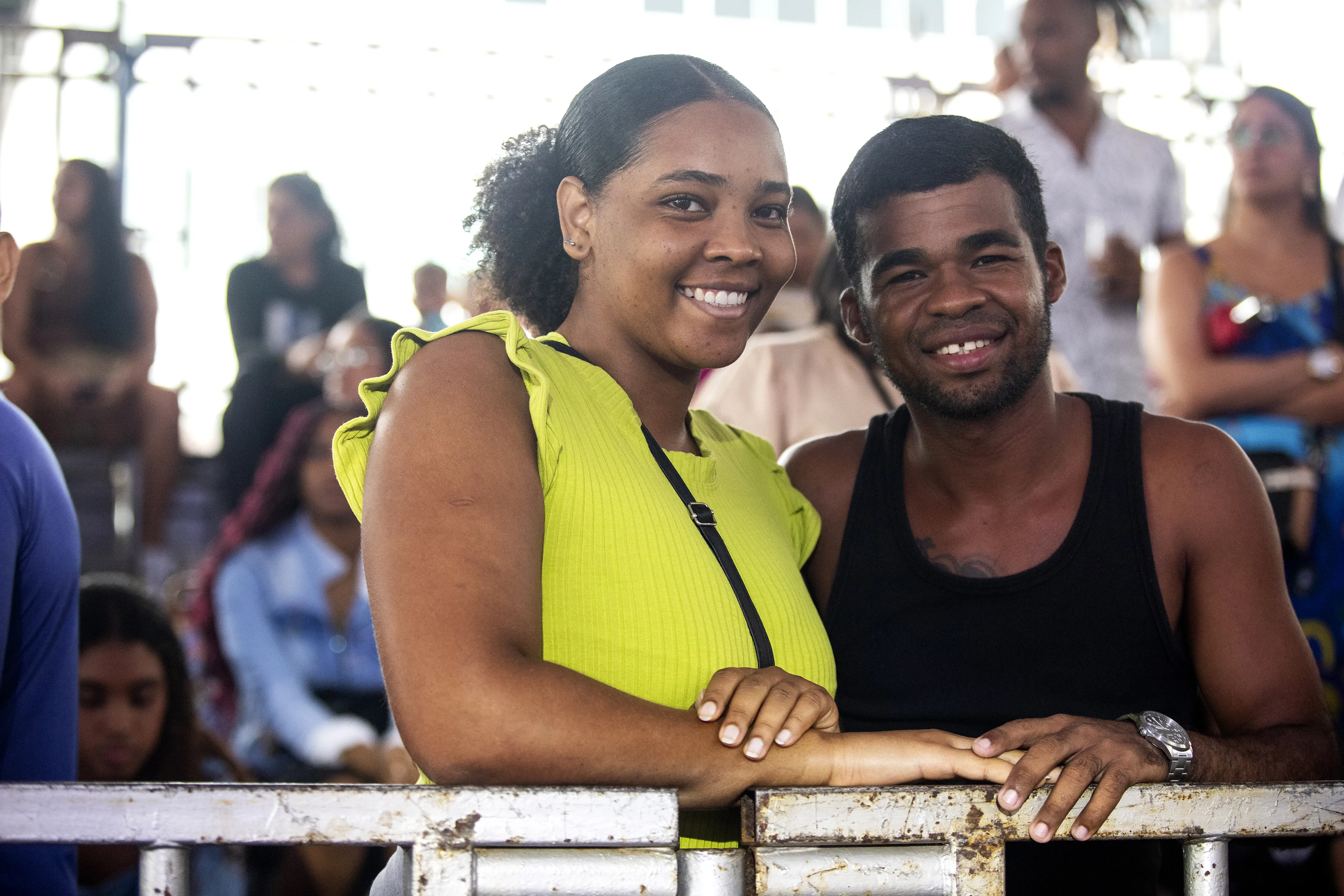 Na foto, Juliana e Washington, moradores de Periperi