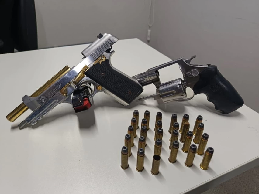 Armamento estava em posse de suspeitos