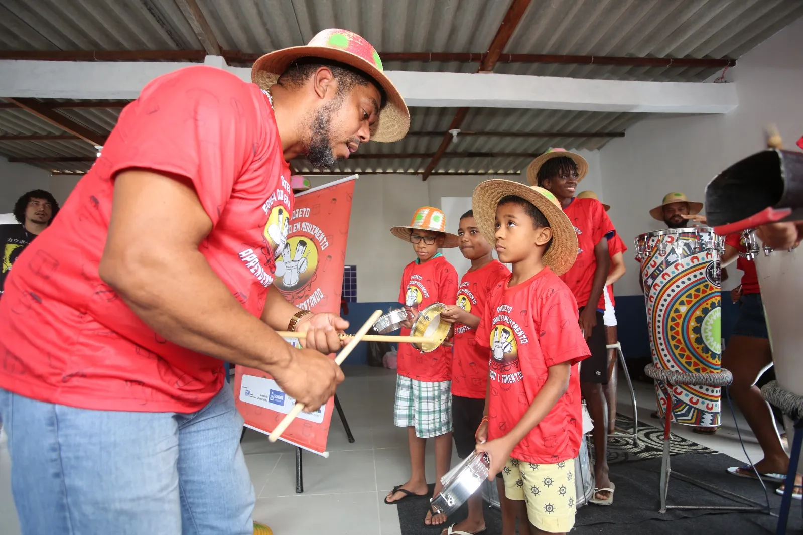 Escola de samba junino