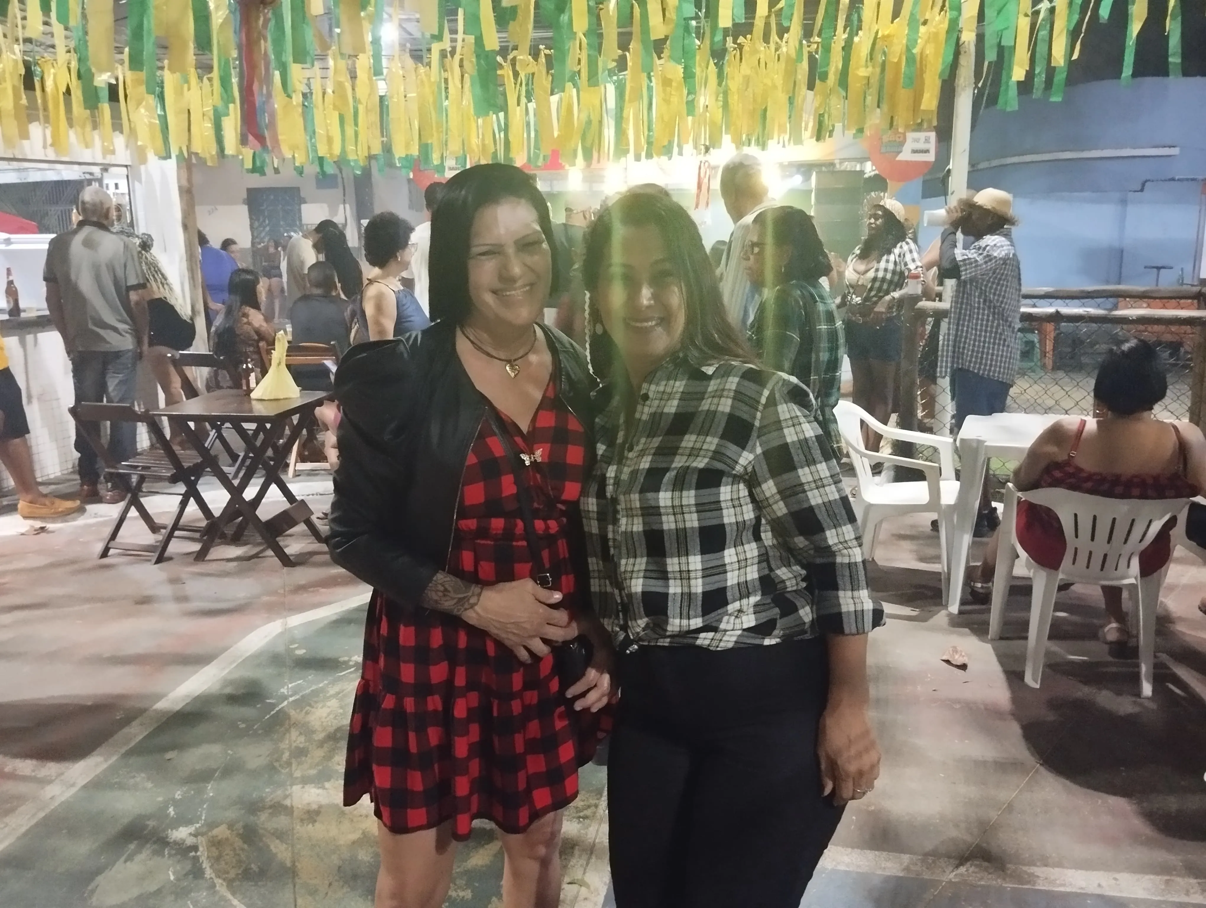 Kátia e Ednéia