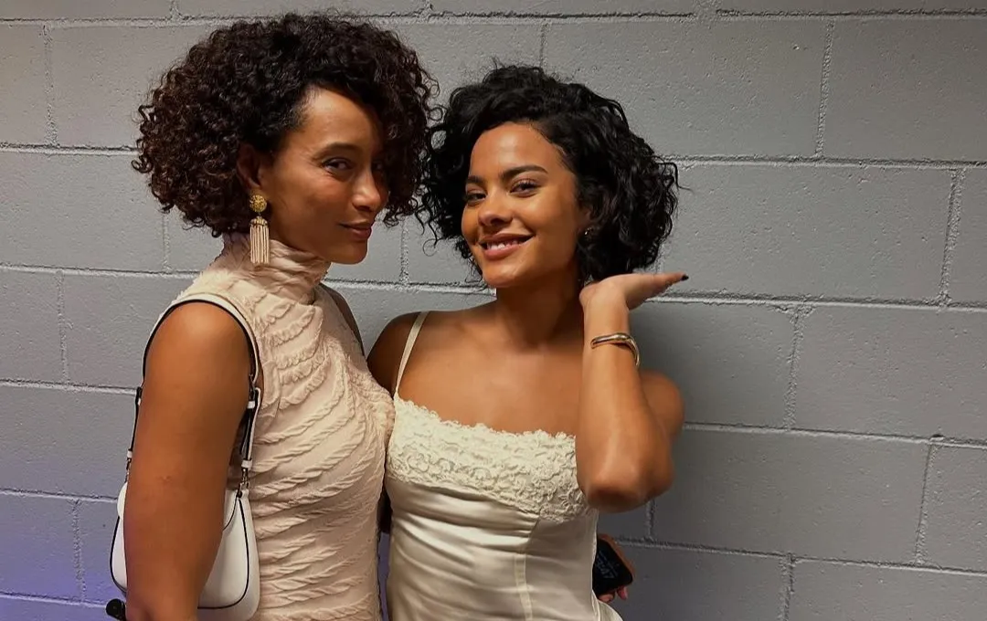 Taís Araújo e Bella Campos são mãe e filha na novela. Elas se tornaram amigas na vida real