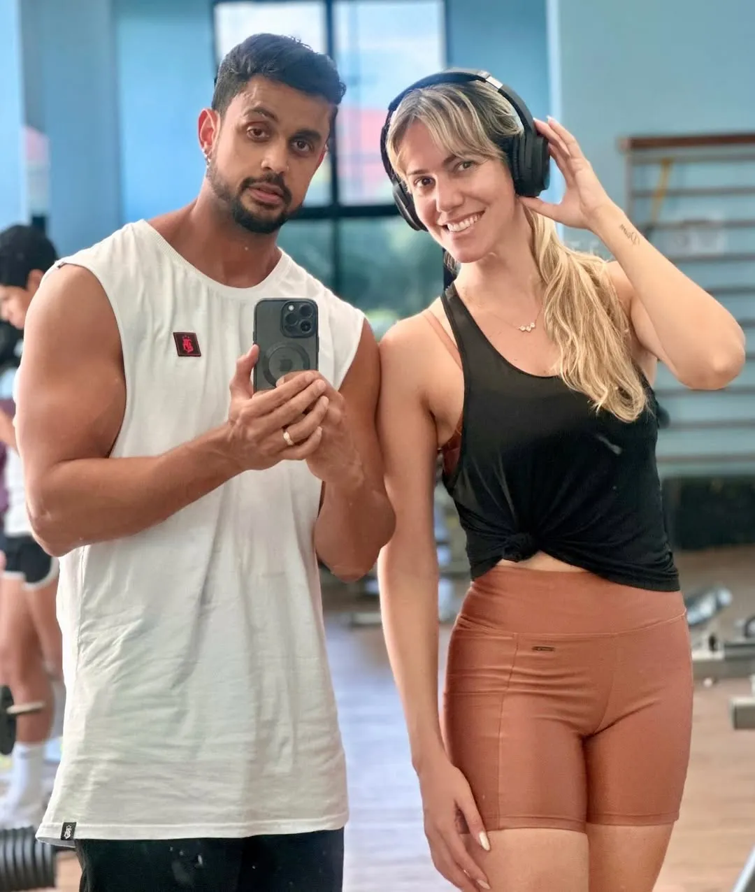 Lincoln Senna e Monique Paim