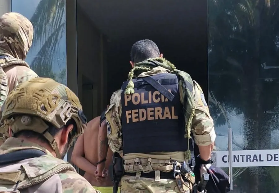 A casa caiu para o blogueiro do crime
