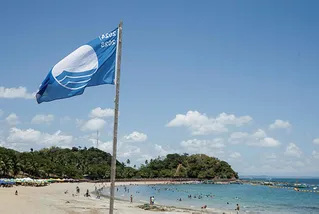 Bandeira Azul qualifica praias com foco em gestão ambiental