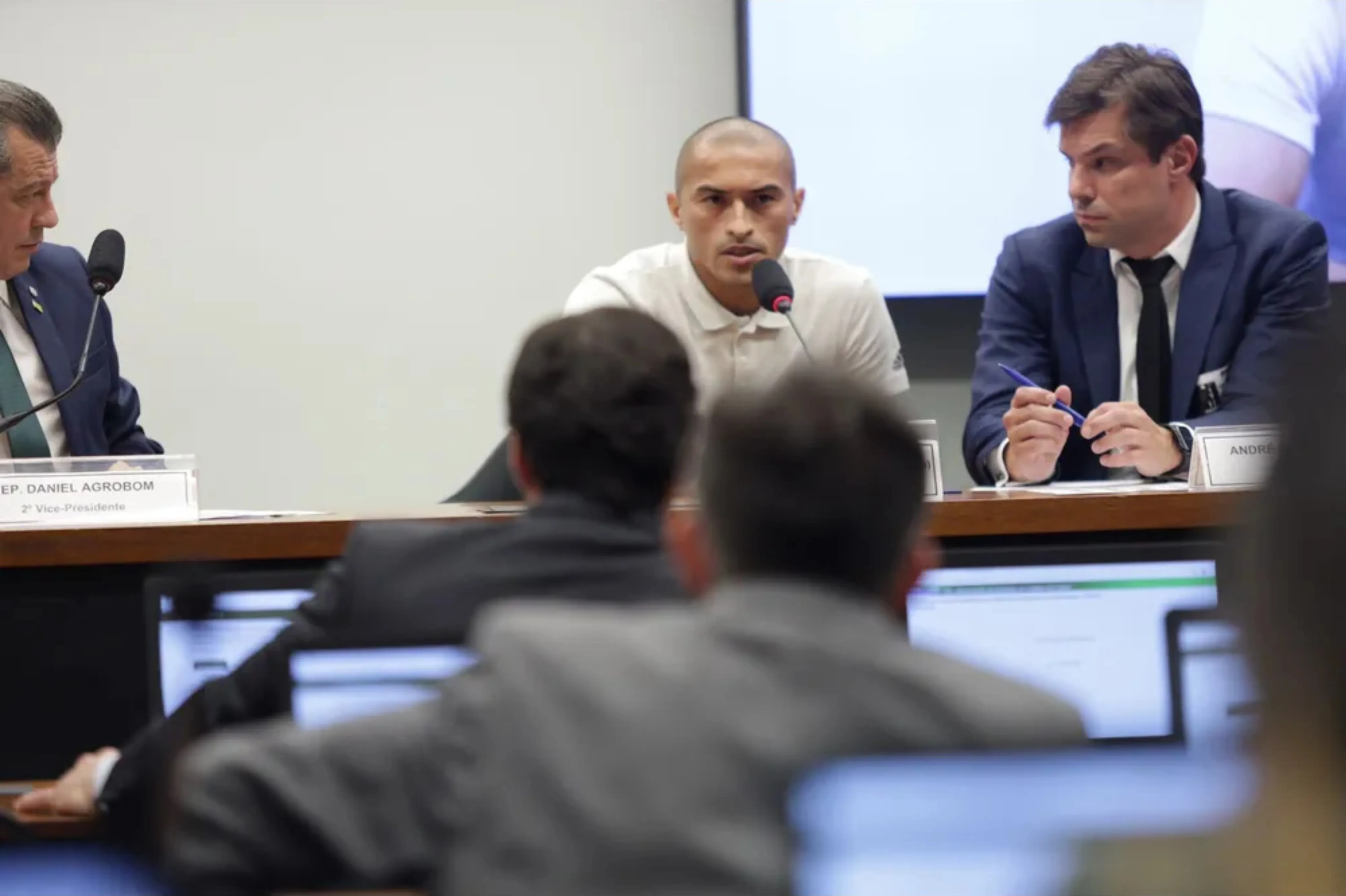 Ex-lateral da dupla Ba-Vi está liberado para voltar a atuar