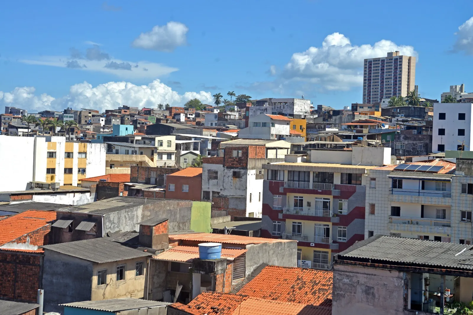 Imagem ilustrativa da imagem Boca do Rio exala cheiro de mar e clima de cidade pequena