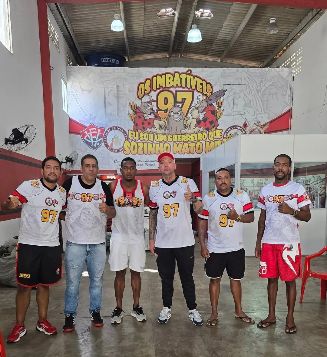 Jogador fez visita à sede da TUI