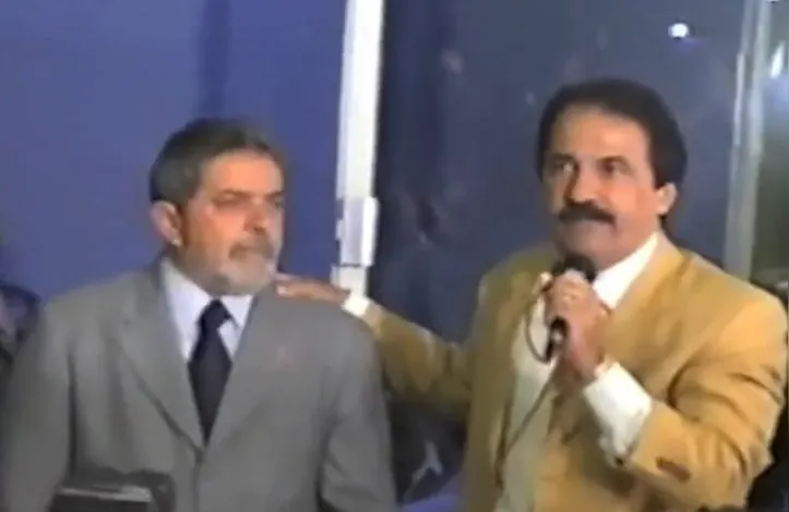 Silas Malafaia ao lado do então presidente eleito, Lula.