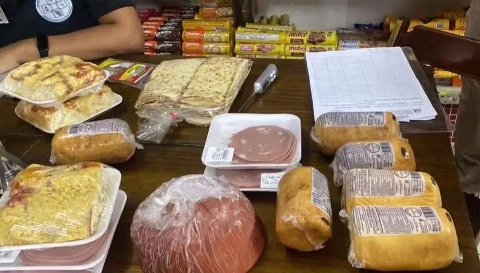 Produtos eram vendidos já vencidos