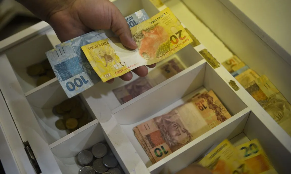Cliente pode economizar uma grana com os Programas Fidelidade