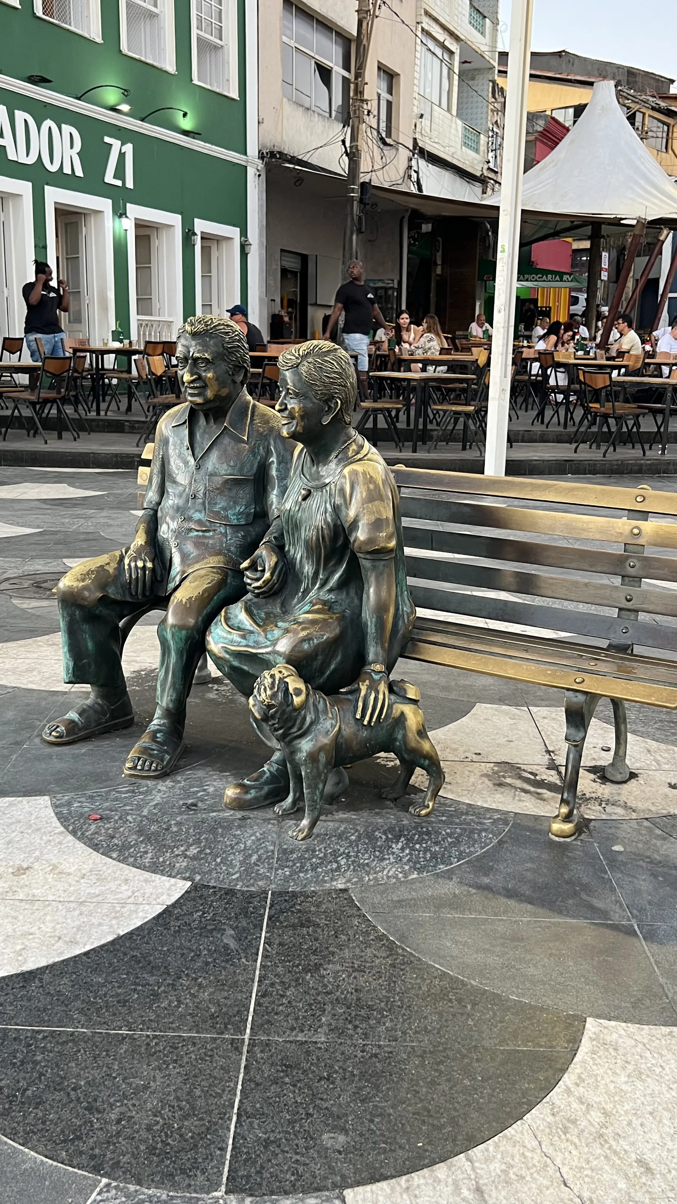 Estátua de Jorge Amado e Zélia Gattai