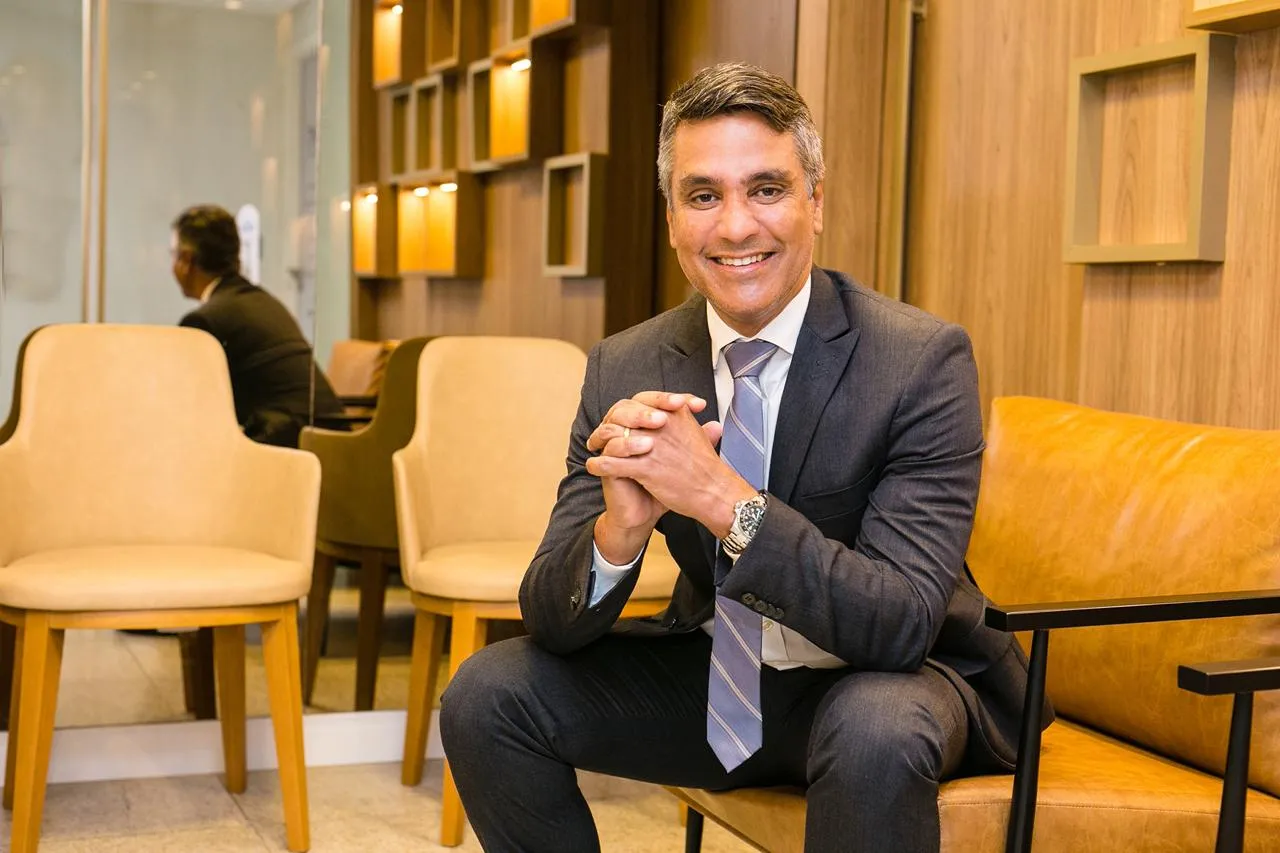 Dr. Guilherme Queiroz