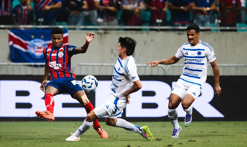 O Bahia perdeu para o Cruzeiro após ter saído à frente no placar