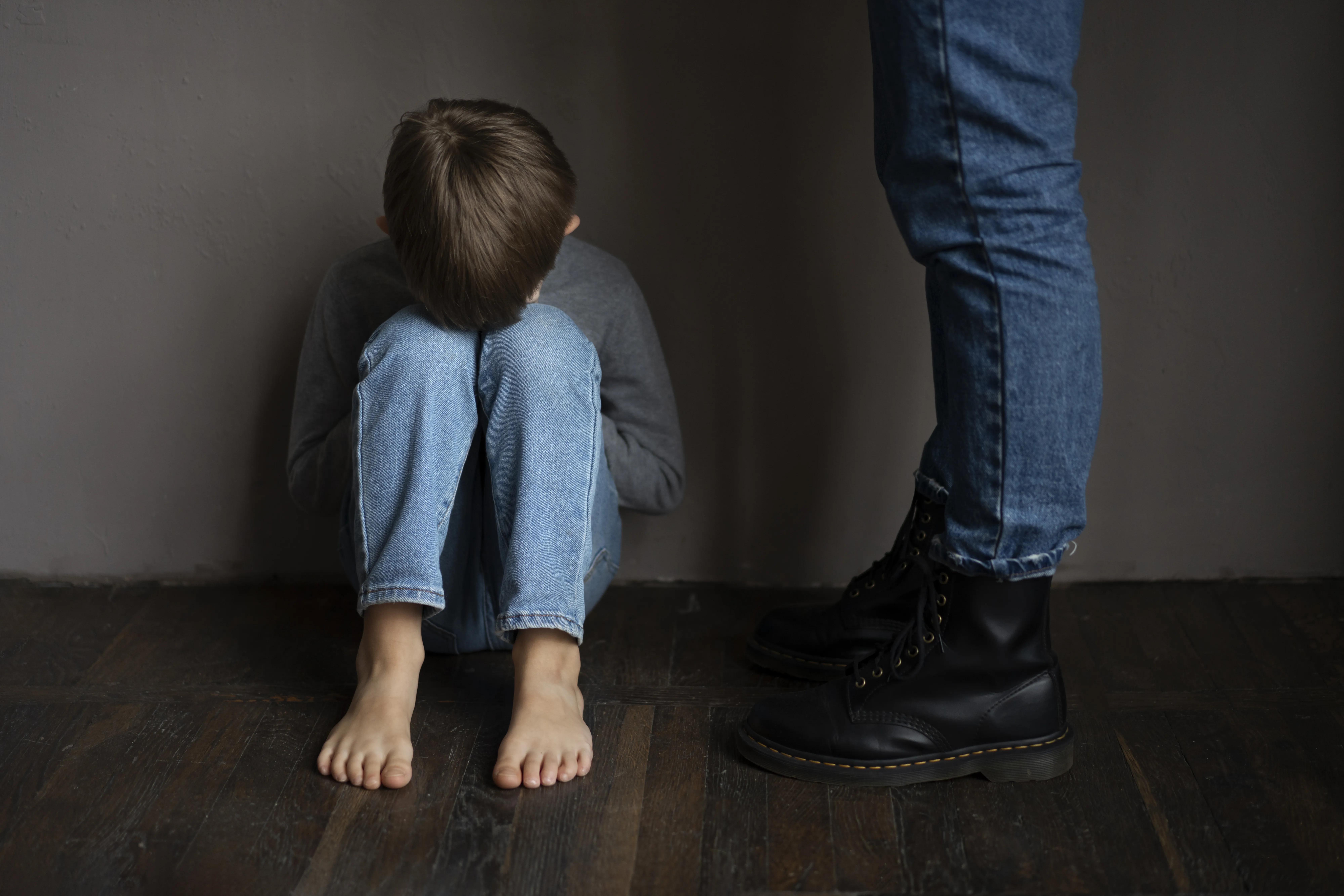 A hiperssexualização expõe crianças aos riscos do mundo adulto
