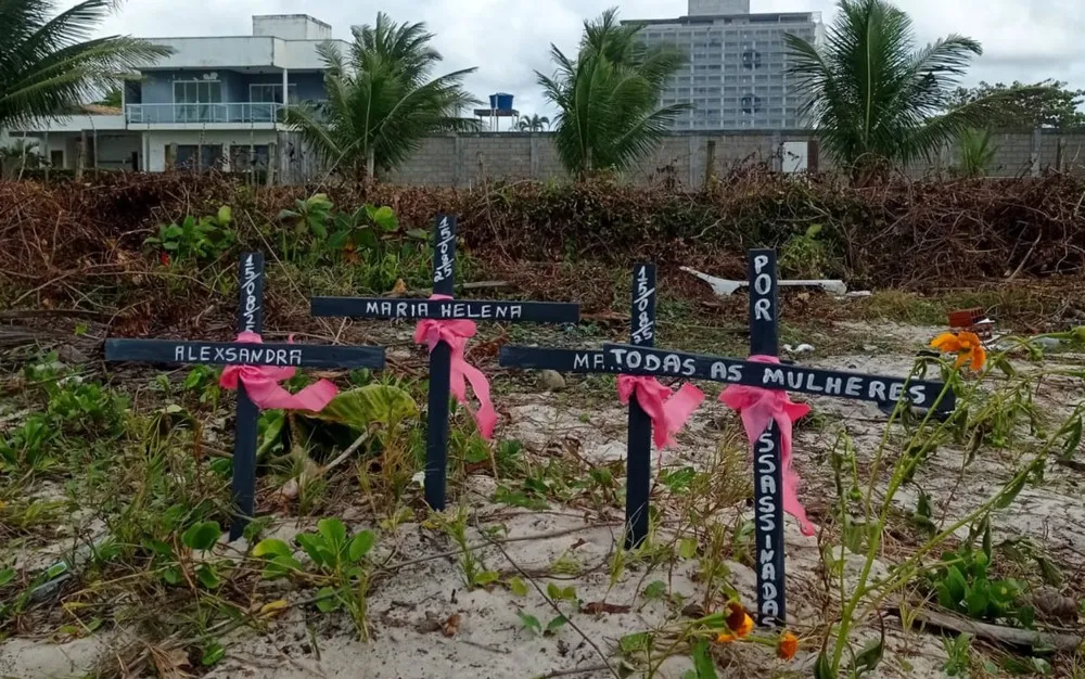 Moradores da localidade prestaram homenagens ás três mulheres