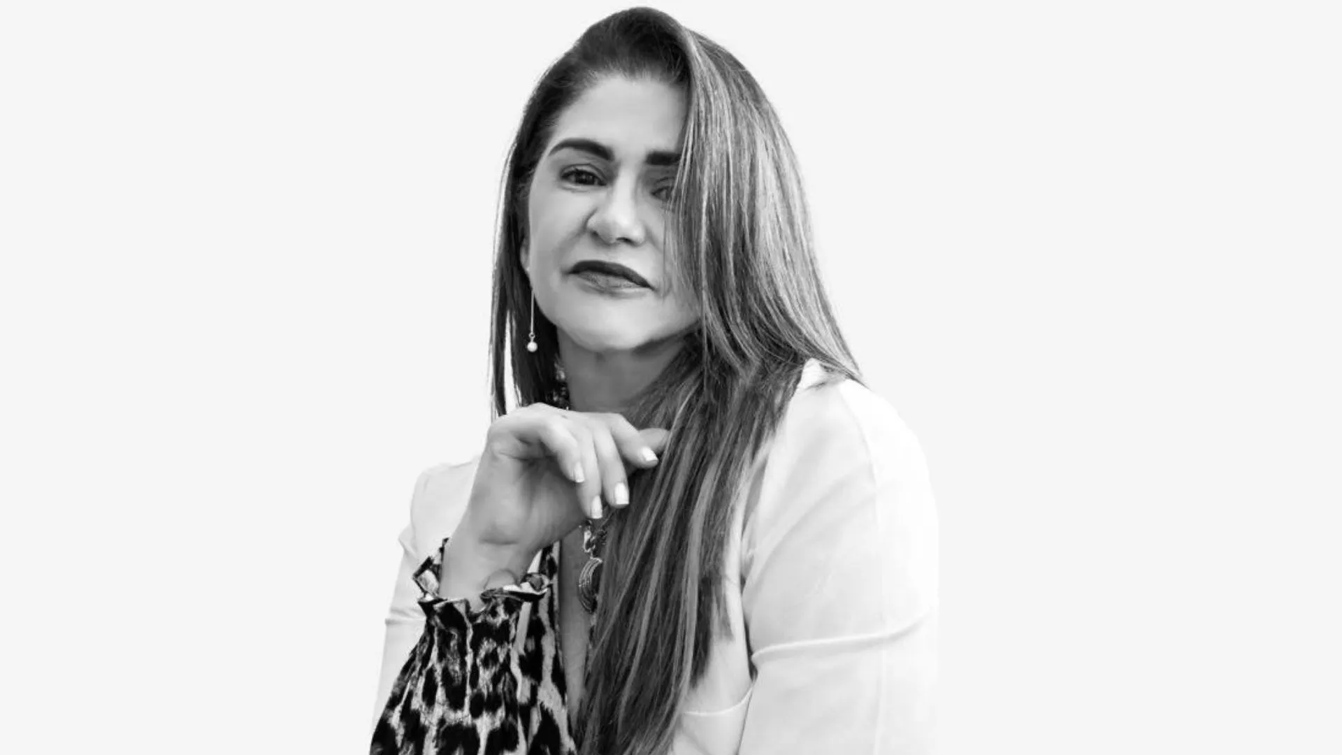 Dra Ivone Nascimento é ginecologista