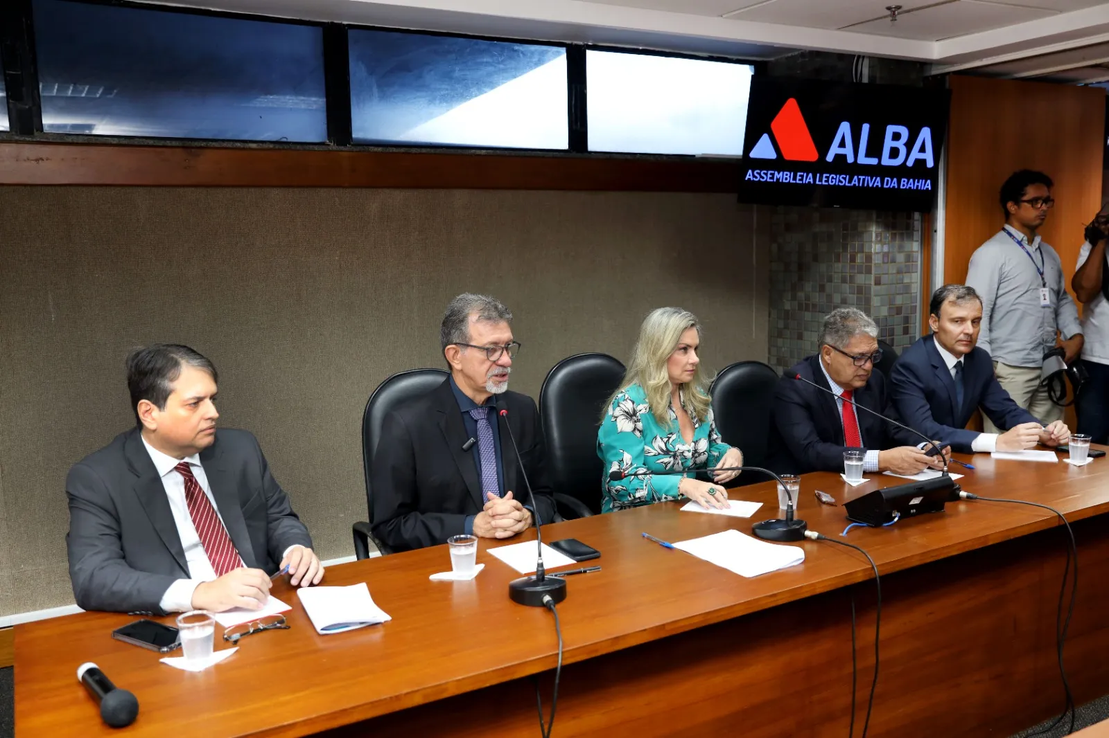 As informações da ponte foram apresentados por Afonso Florence, secretário da Casa Civil