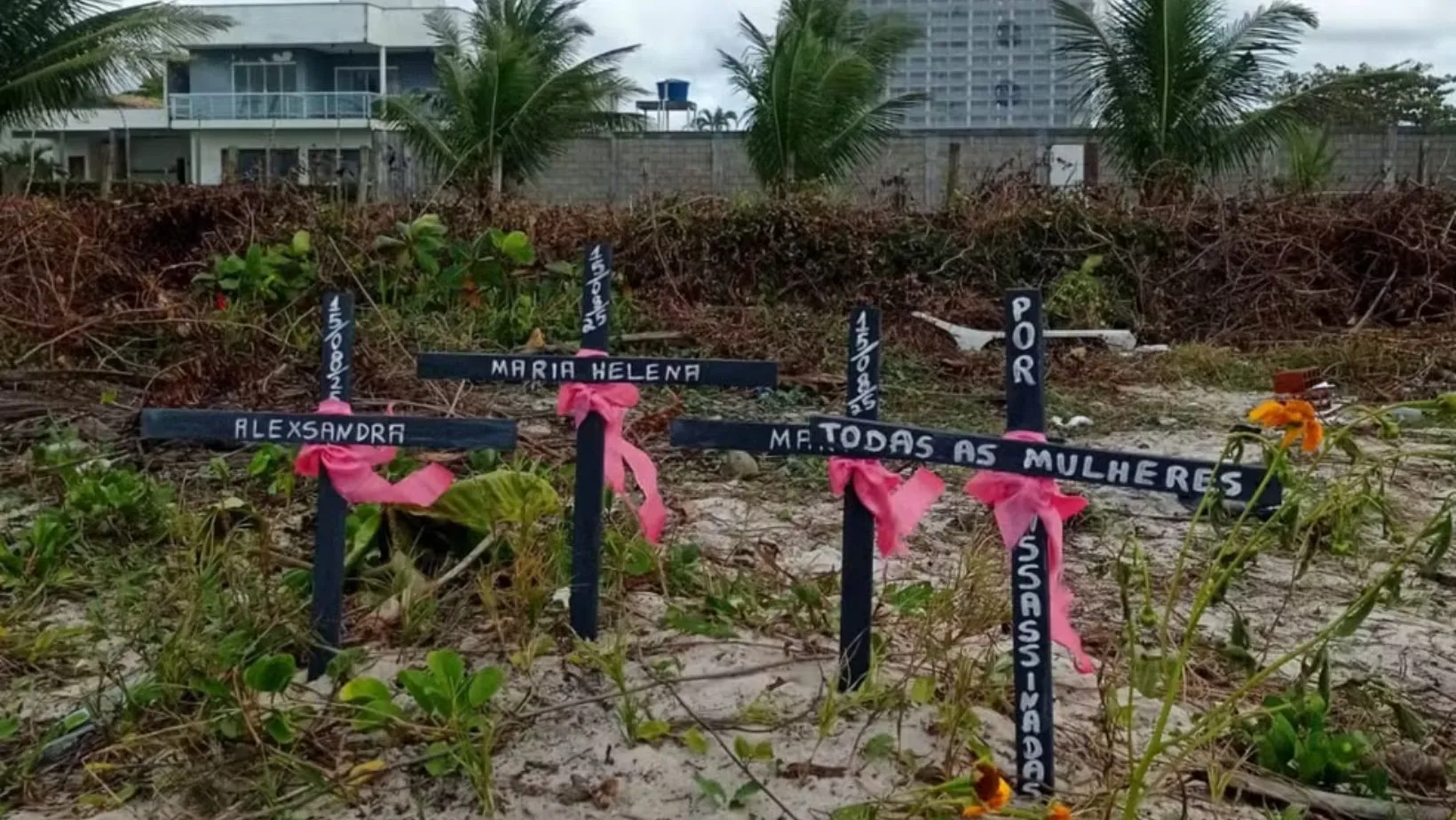 Moradores da localidade prestaram homenagens ás três mulheres