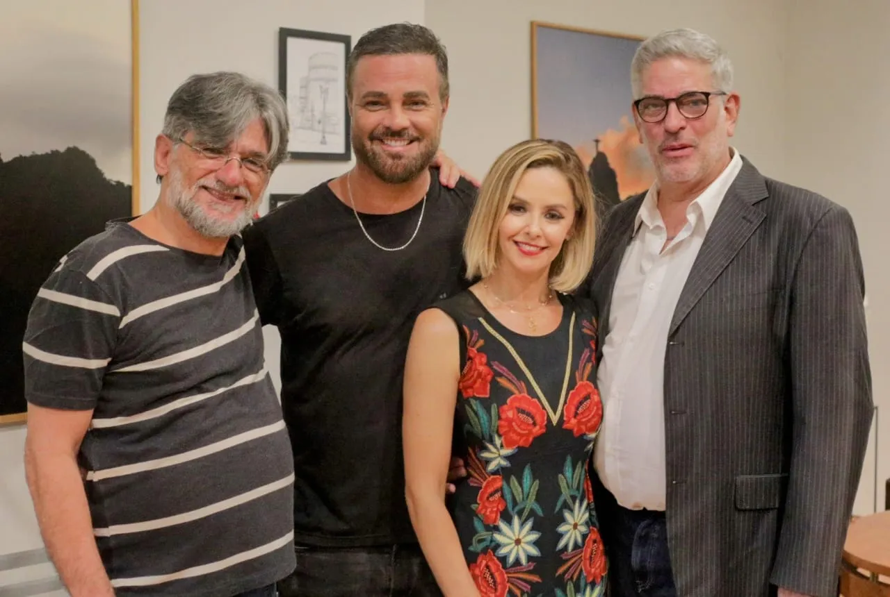 Atores de ‘Casa, Comida e Alma Lavada’
