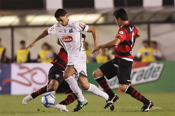 Vitória perdeu o título da Copa do Brasil para o Santos em 2010
