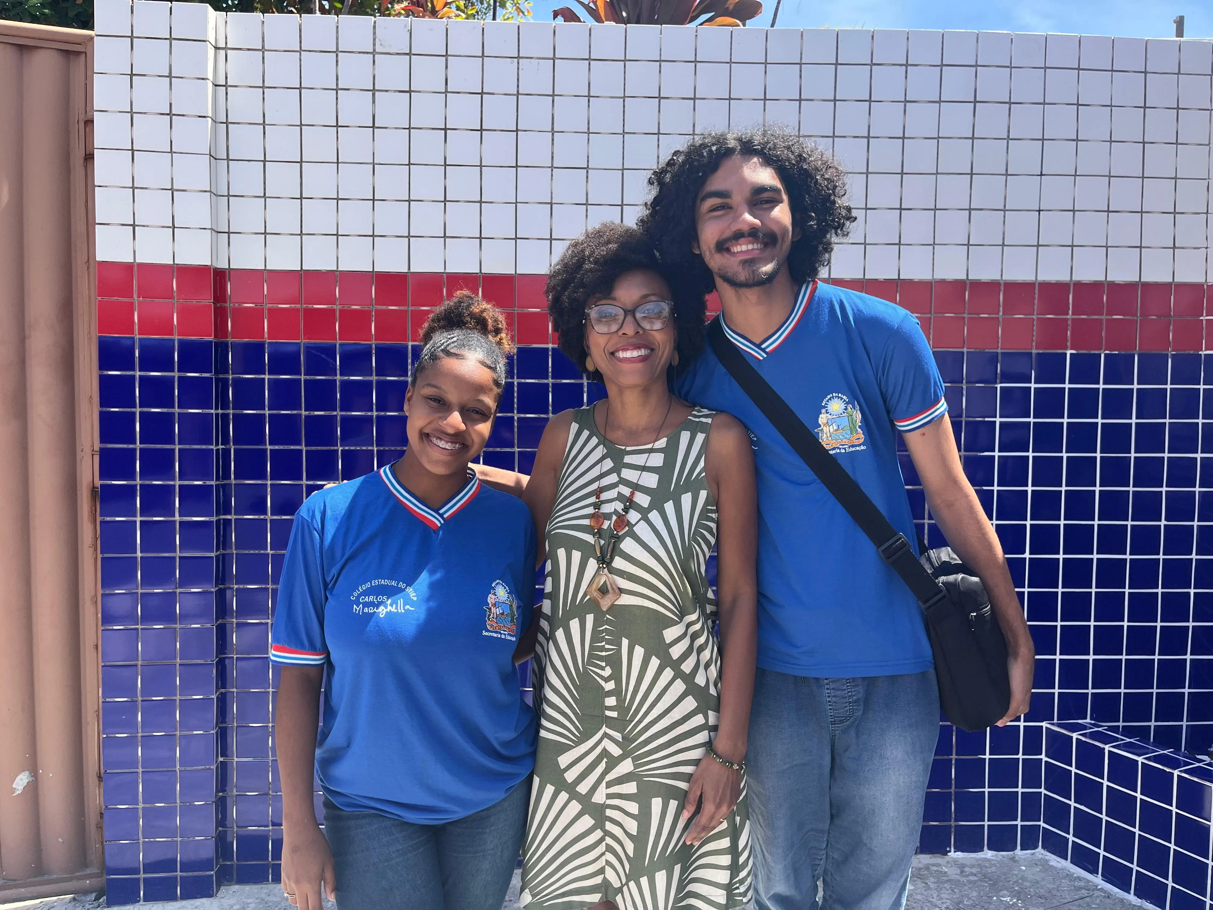 Na foto, Franciele, Jaqueline e Gustavo