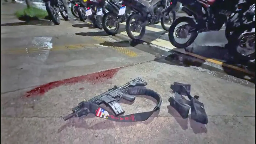 Imagem ilustrativa da imagem 2500 policiais x 100 traficantes: baianos do CV são abatidos no RJ