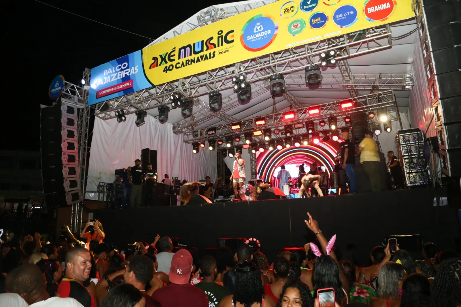 Shows gratuitos durante a folia movimentam o bairro