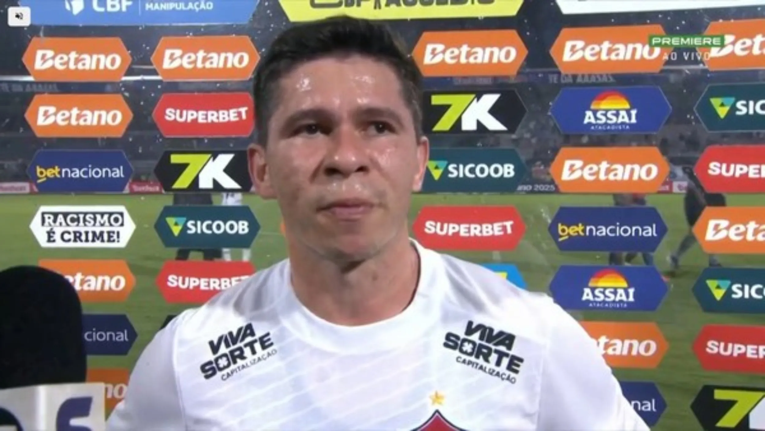 Atacante rubro-negro desabafou após goleada sofrida