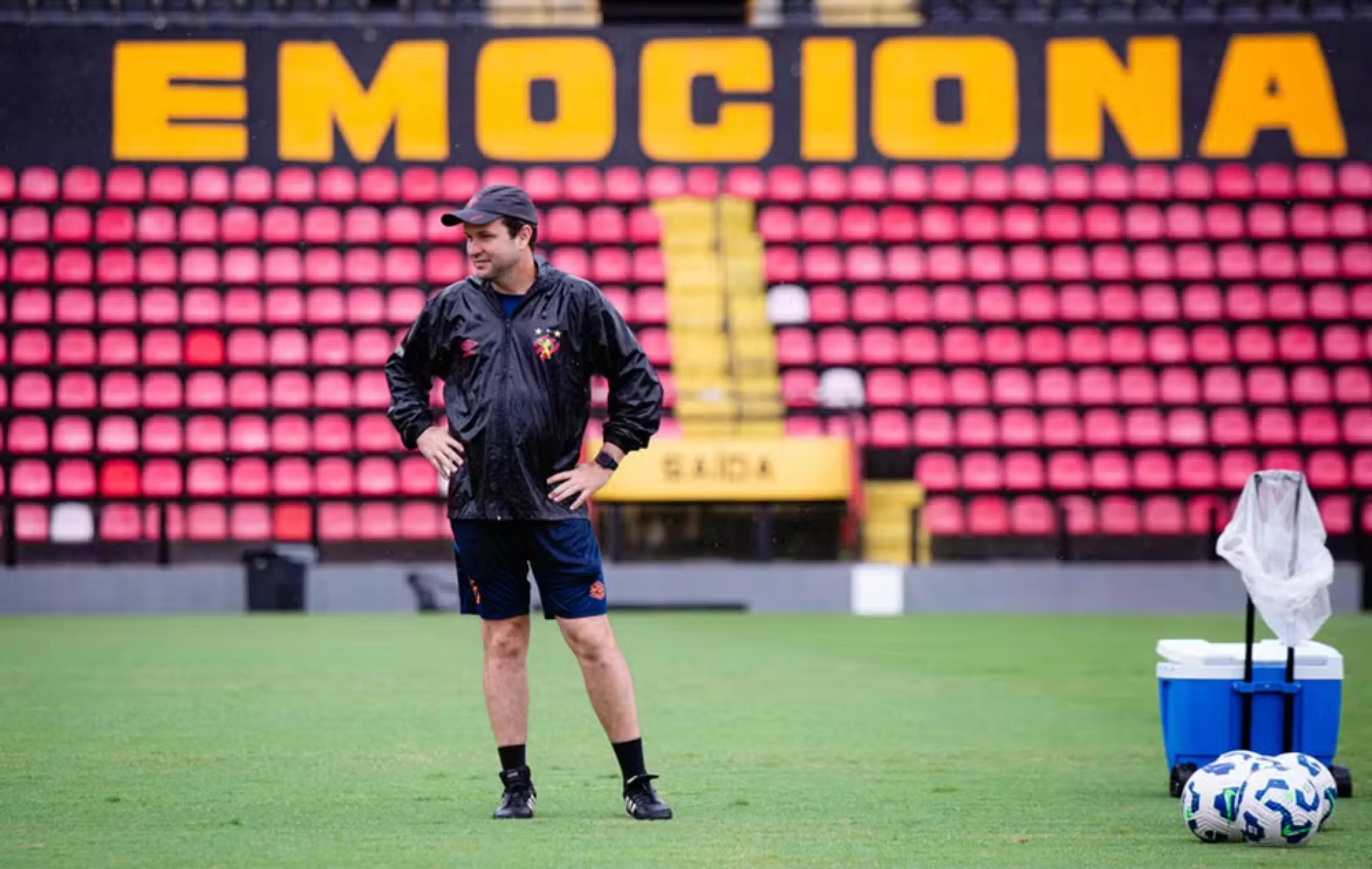 Comandante deixou time de Recife na lanterna do Brasileirão