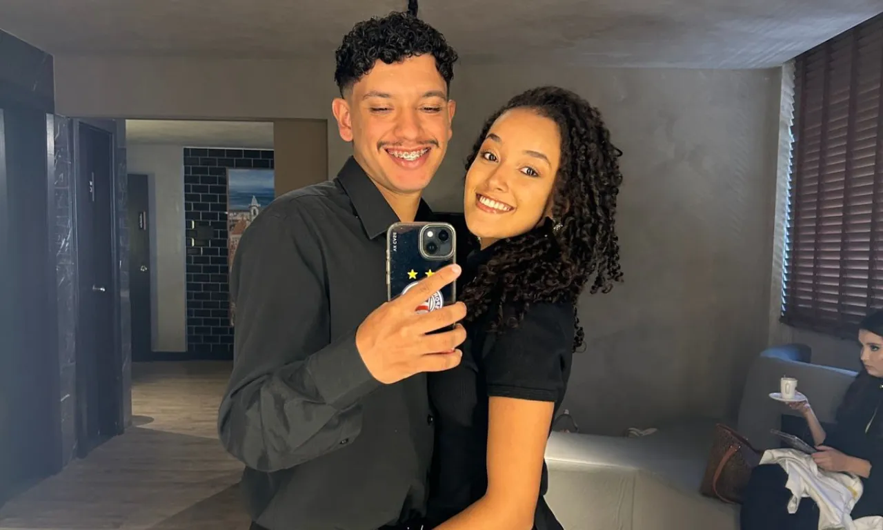 Juliana do Carmo e Matheus Biscaia