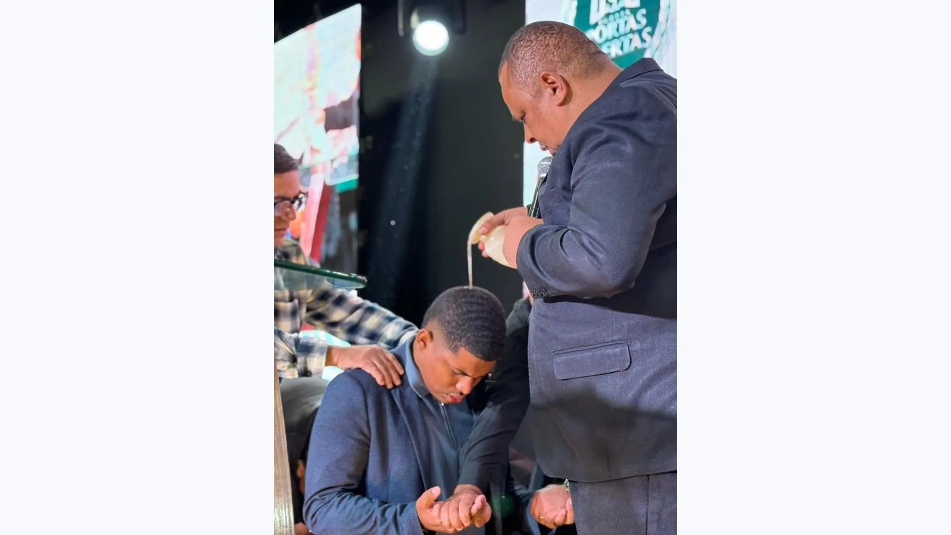 Fradique foi ungido a missionário na igreja