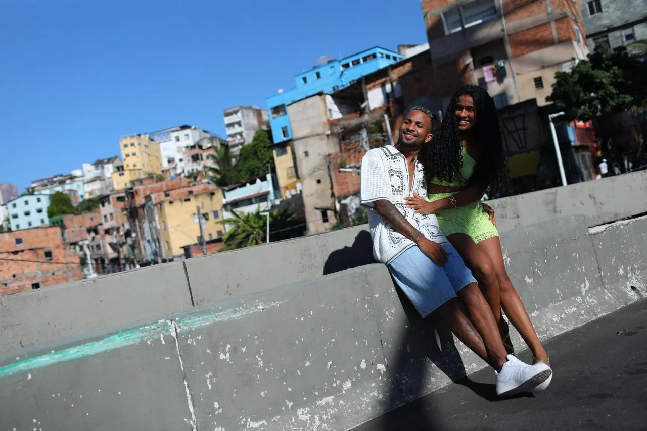 Zau é casado com Mariana Maia e pai de duas meninas