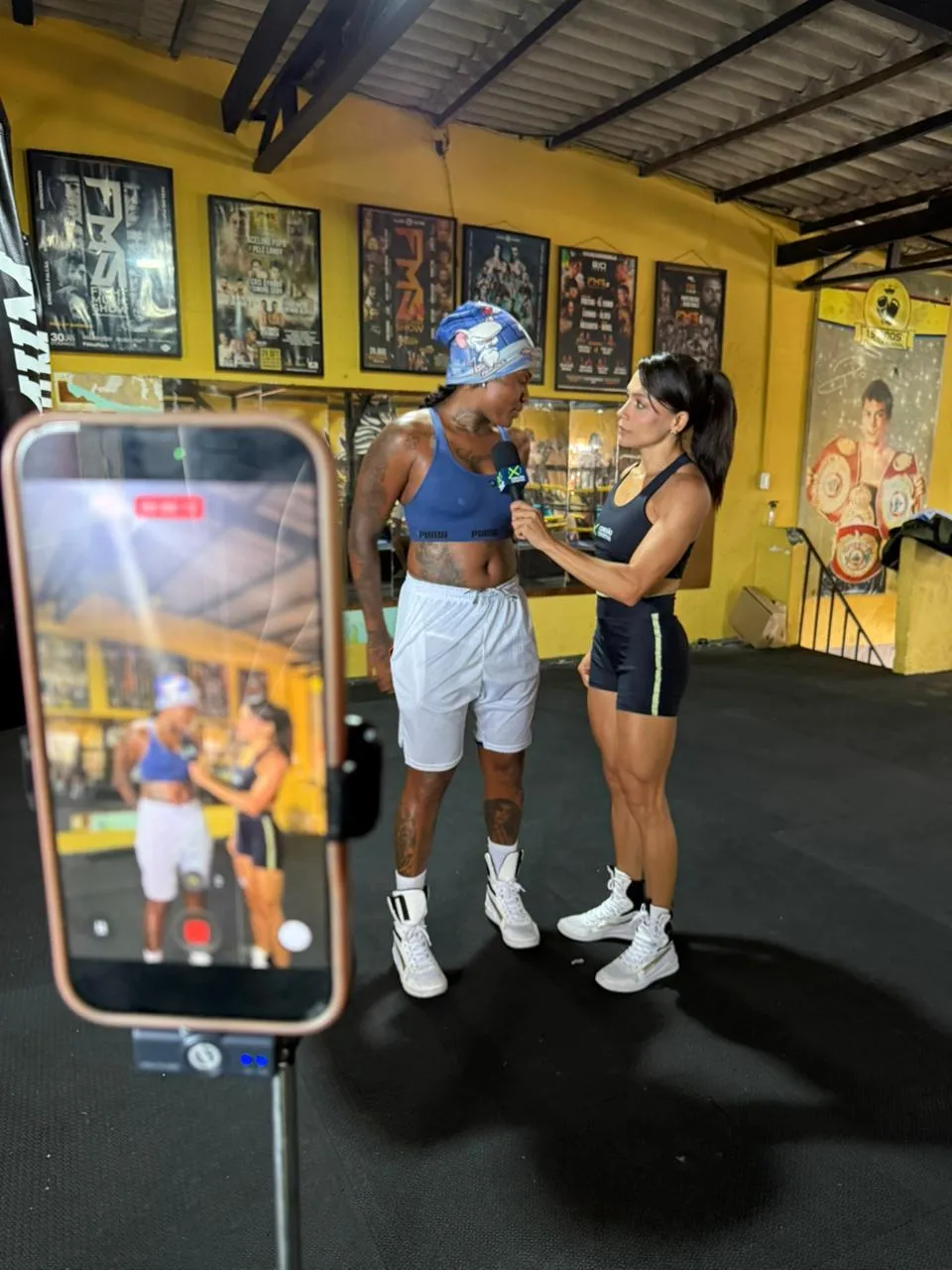 A Dama se prepara para encarar folia com treino de boxe