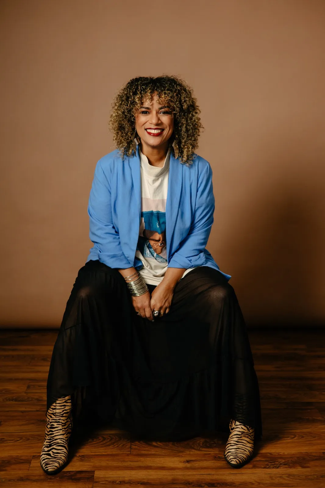 Elisama Santos é autora de livros destinados ao cuidado da saúde mental